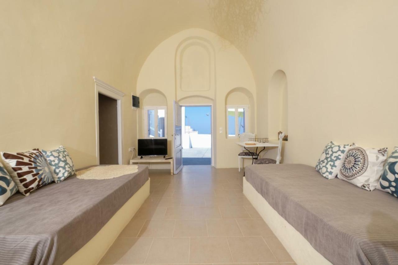 피르고스 Deltami Santorini 아파트 외부 사진