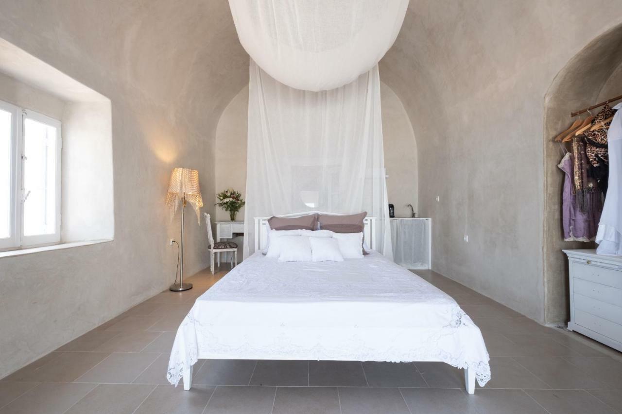 피르고스 Deltami Santorini 아파트 외부 사진