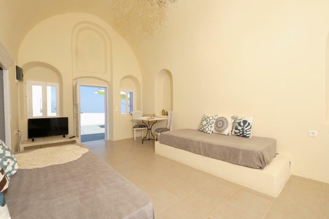 피르고스 Deltami Santorini 아파트 외부 사진